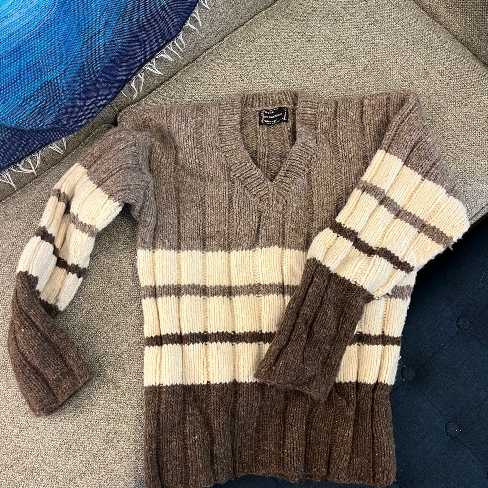 100% Wool Vintage Ribbed V-Neck Sweater in Brown and Cream